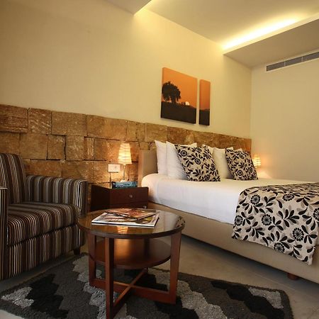 Monoberge Hotel Byblos Værelse billede