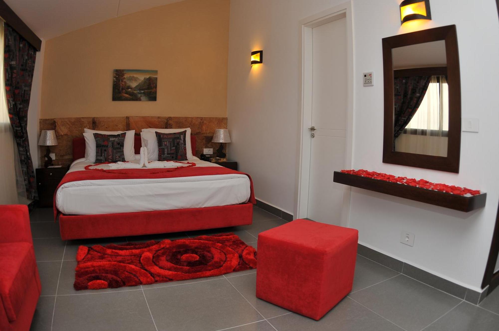 Monoberge Hotel Byblos Værelse billede