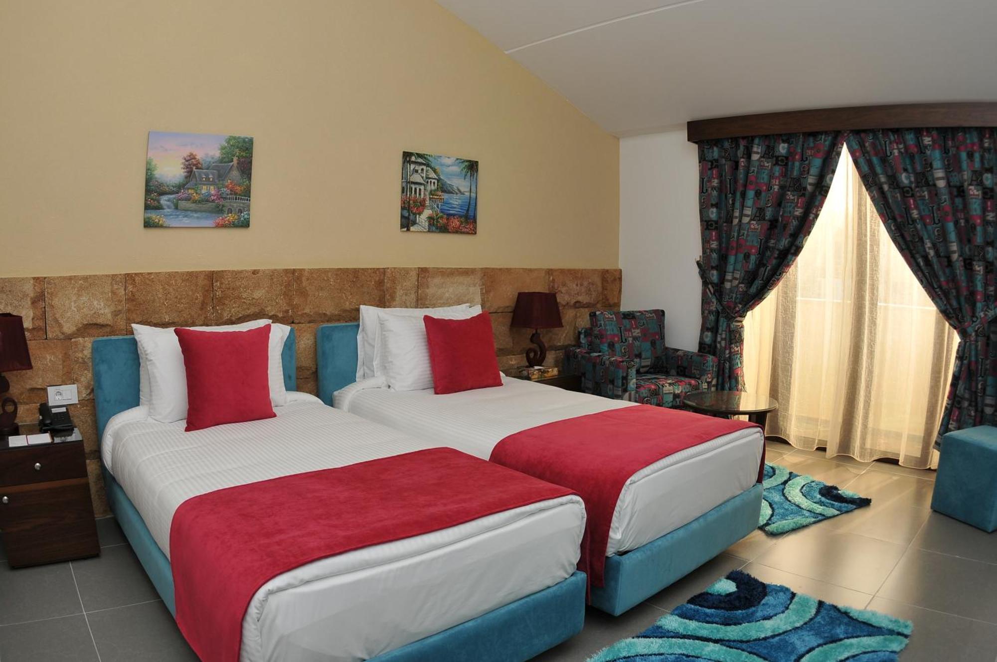 Monoberge Hotel Byblos Værelse billede